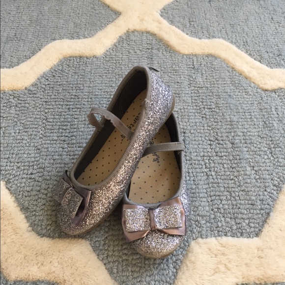 Silver ballet flats. - Picture 2 of 6